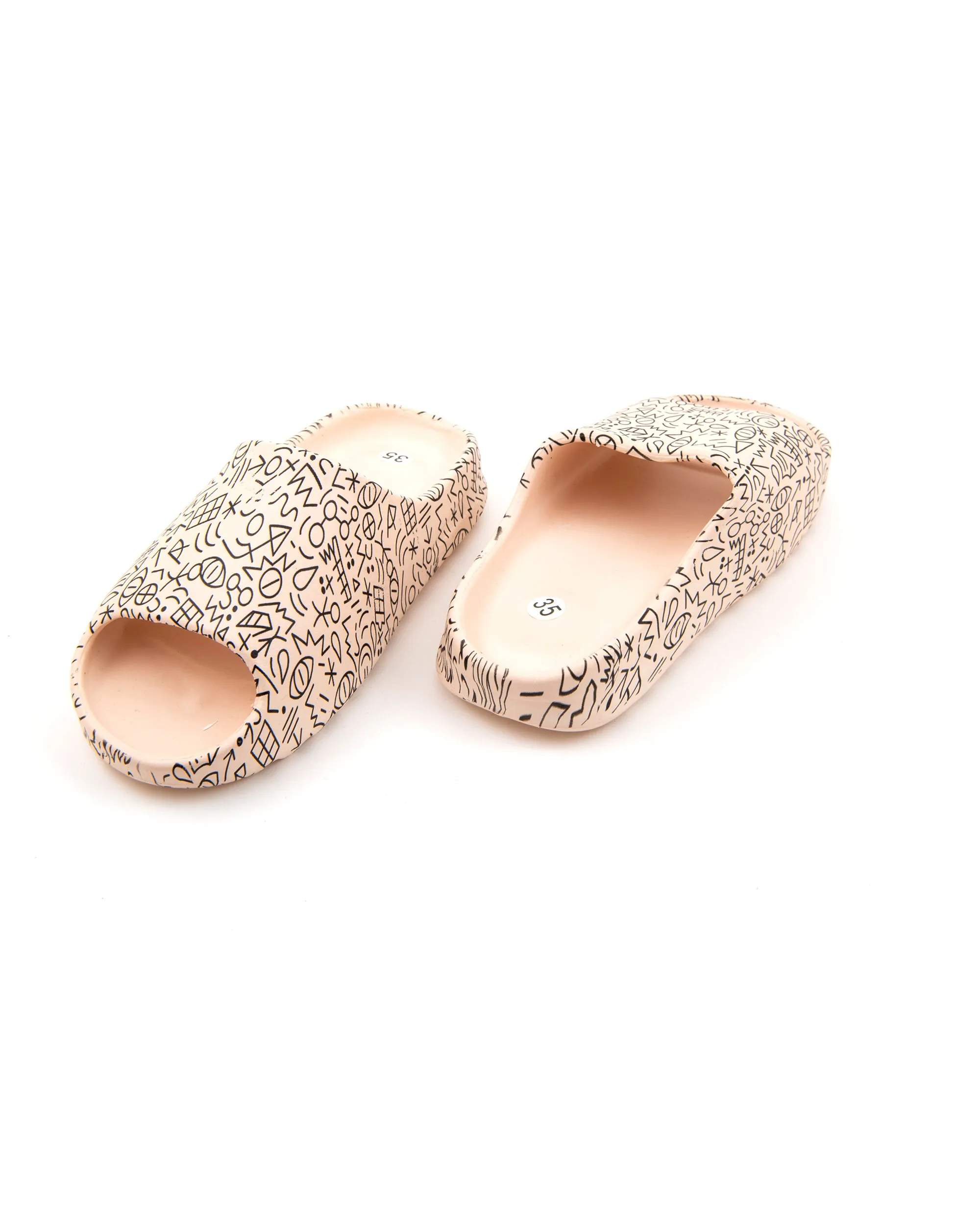 COMFY SINGLE STRAP CHARACTER DESIGN FLAT SLIPPERS 2428 - سلبرز